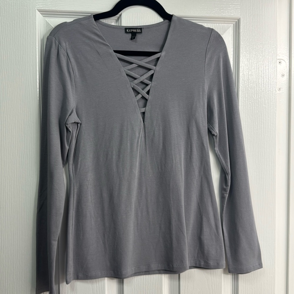 NEW Express fitted top. Sz Medium